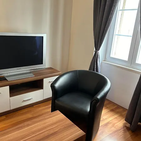 아파트 Citypulse Apartman 자다르